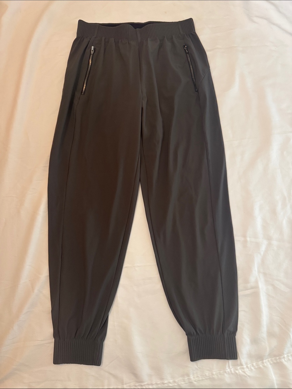 Athleta dark gray active Jogger Pants - Comfortable Everyday Wear
